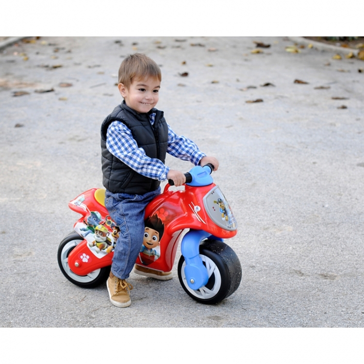 Paspiriamas balansinis vaikiškas motociklas Šunyčiai patruliai INJUSA